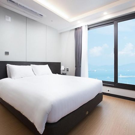 Utop Marina Hotel & Resort Yeosu Extérieur photo