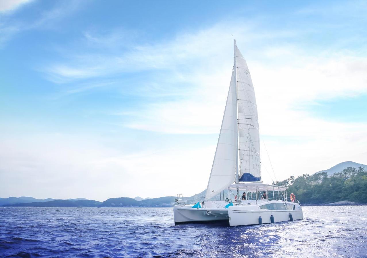 Utop Marina Hotel & Resort Yeosu Extérieur photo