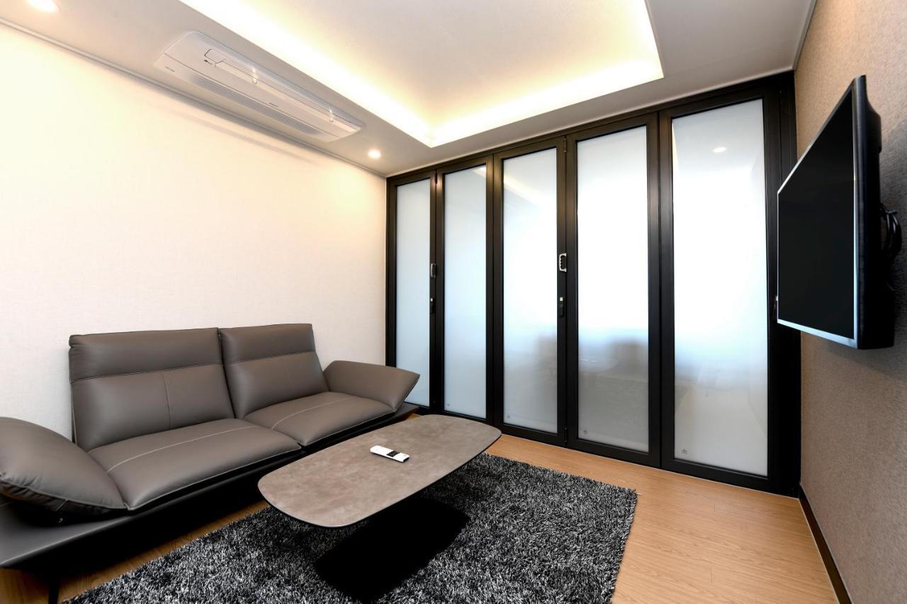 Utop Marina Hotel & Resort Yeosu Extérieur photo