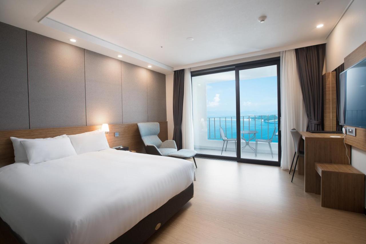 Utop Marina Hotel & Resort Yeosu Extérieur photo