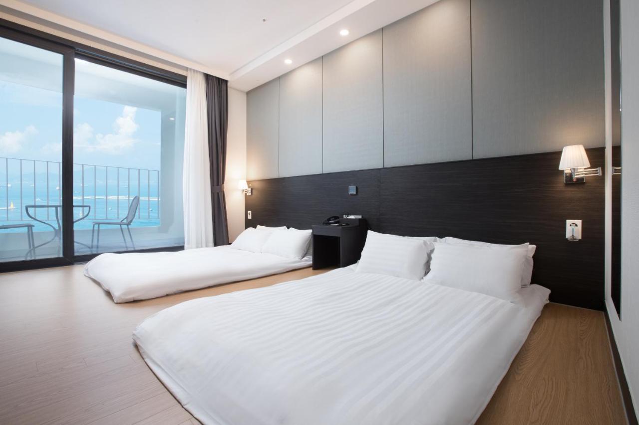 Utop Marina Hotel & Resort Yeosu Extérieur photo