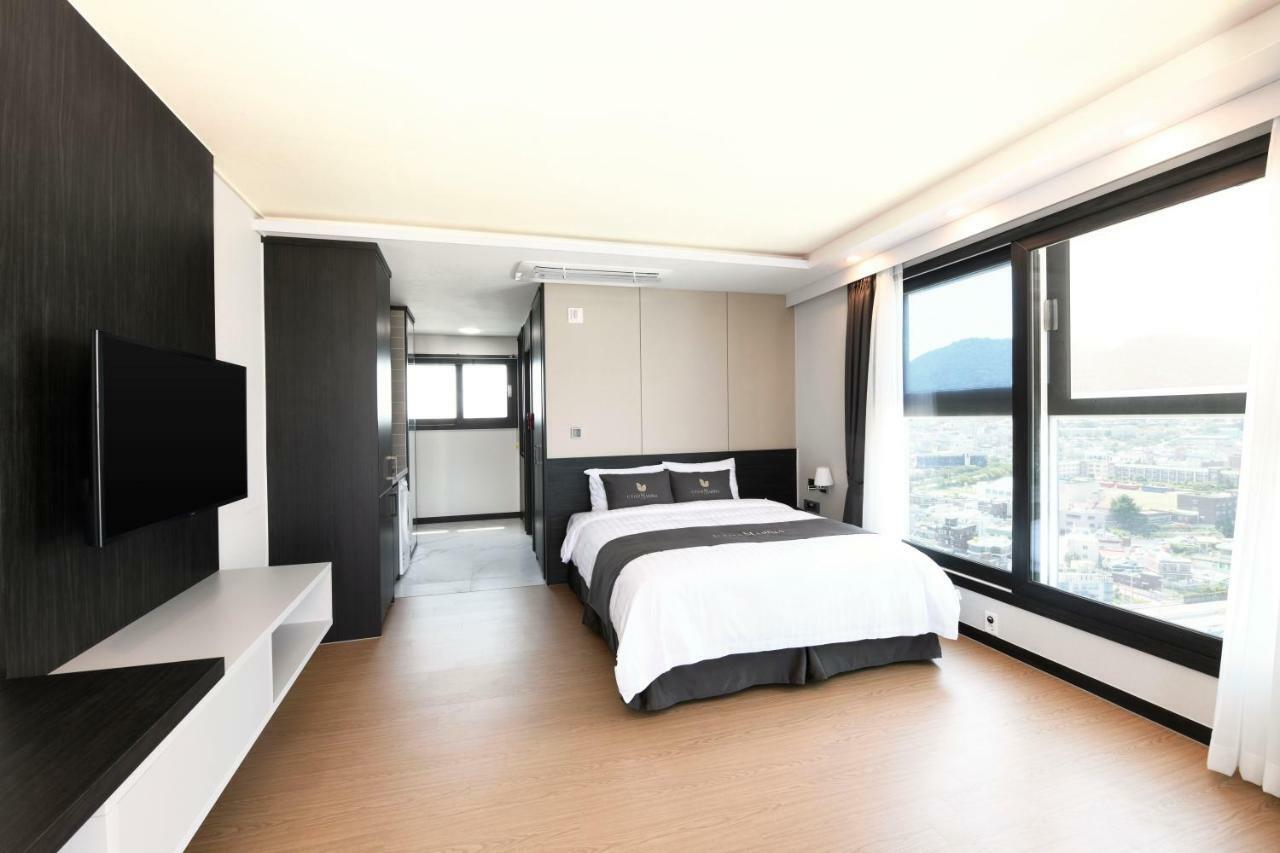 Utop Marina Hotel & Resort Yeosu Extérieur photo